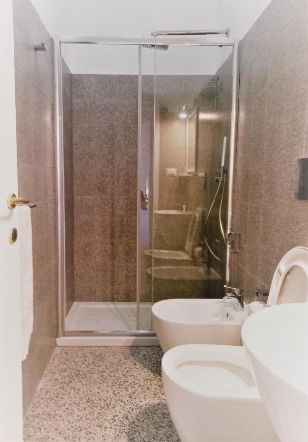 Cinghiale Bianco Apartment Cagliari Luaran gambar