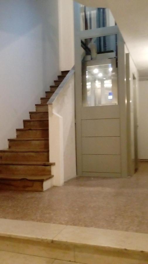 Cinghiale Bianco Apartment Cagliari Luaran gambar